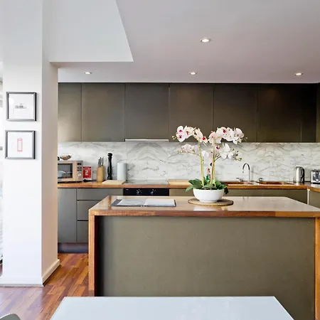 Apartment Old St Penthouse *