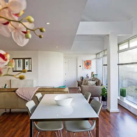 Apartment Old St Penthouse *
