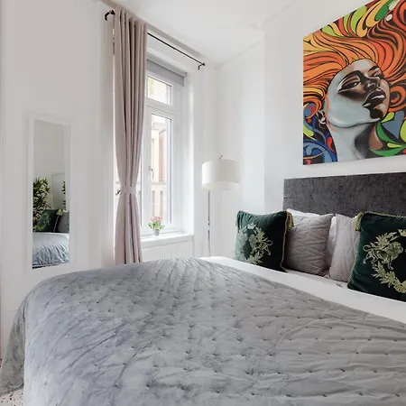 Phenomenal 5bedroom Design House For Nomads Xxl Groups Appartamento Londra
