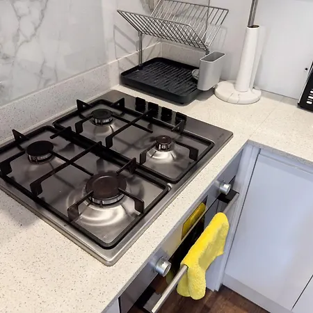 Avonmore West Kensington Private Bed & Breakfast Londra