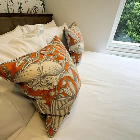 Avonmore West Kensington Private Bed & Breakfast Londra