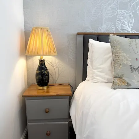 Avonmore West Kensington Private Bed & Breakfast *