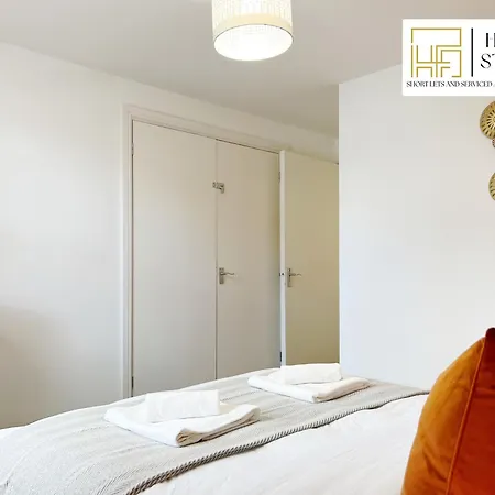 Last-minute Specials L Premium On 2 Double Bed For 6 Guests L Deals L Hofin Short Lets & Serviced Apartment *