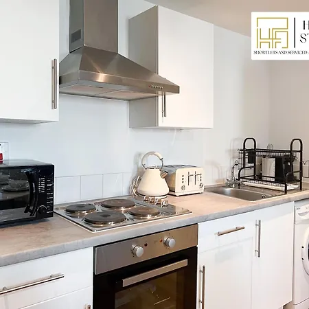 Last-minute Specials L Premium On 2 Double Bed For 6 Guests L Deals L Hofin Short Lets & Serviced Apartment *