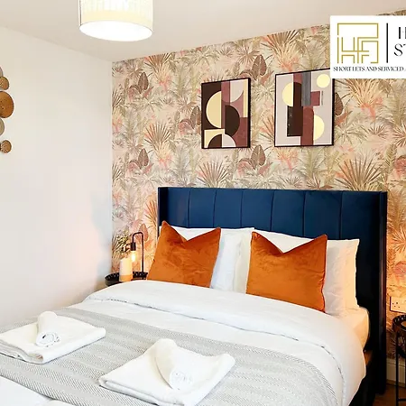 Last-minute Specials L Premium On 2 Double Bed For 6 Guests L Deals L Hofin Short Lets & Serviced Apartment