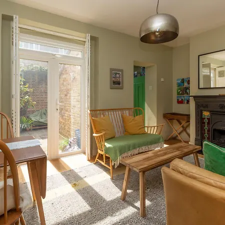 Beautiful & Cosy 2bd House - Southwark Holiday home *