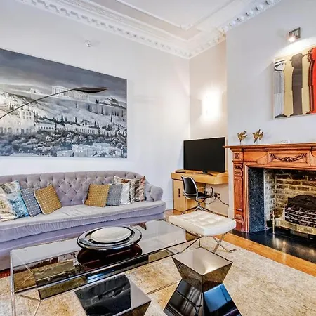 Renovu Premium Homes In Kensington Apartment London