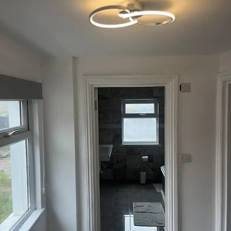 Reach Retreat Spacious 4bed House Startford Maryland Great Transport Links Holiday home
