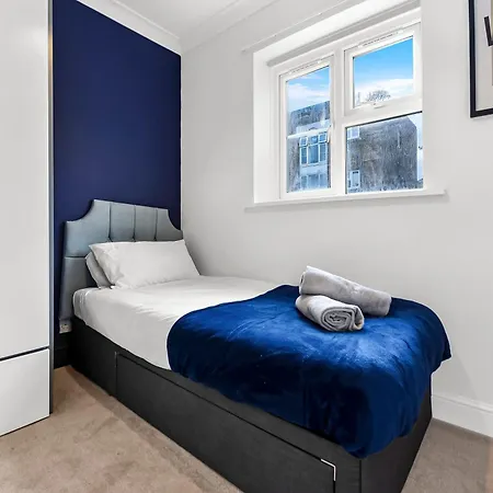 Cosy Canary Wharf Apartment Apartment