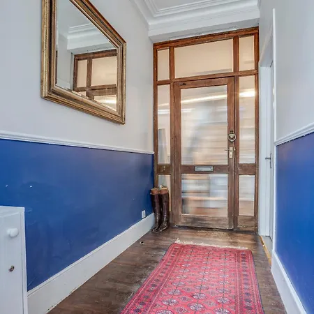 Wimbledon 2 Bed Tennis & Travel