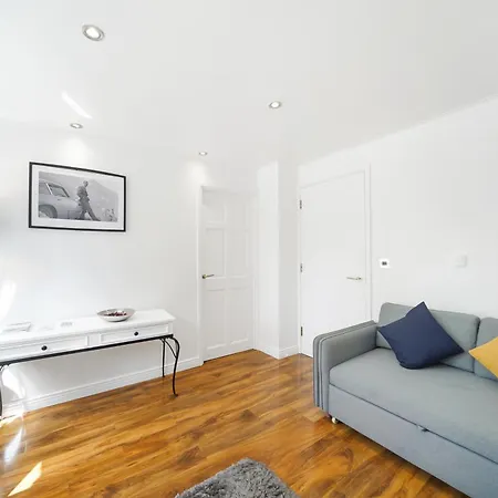 Apartment A Beautiful Stylish 2 Bedroom -city Of *