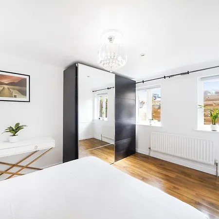 A Beautiful Stylish 2 Bedroom -city Of London