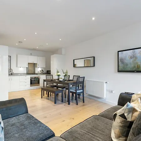 Apartment Outstanding 2 Bed Zone 2 Near London