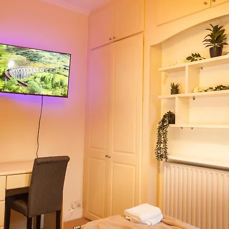 Kingston Garden House With Free Parking Kingston upon Thames (Greater London)