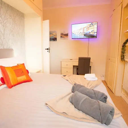 Kingston Garden House With Free Parking