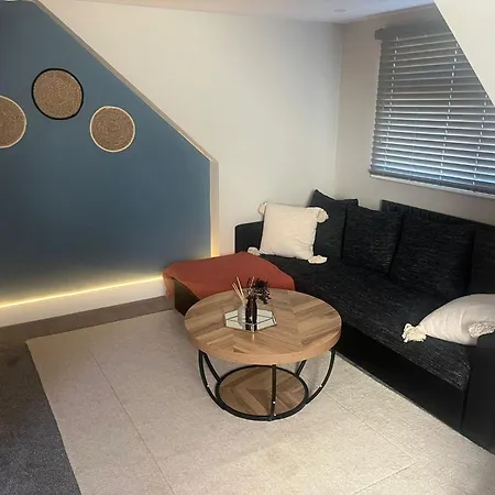 Apartment In Wembley By Belvilla