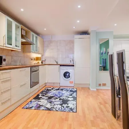 Hyde Park Two Bedroom Apartamento