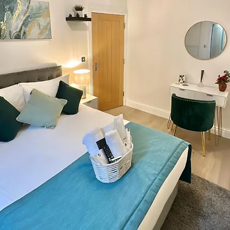 Homestay The Luxe En-suite In Stratford *