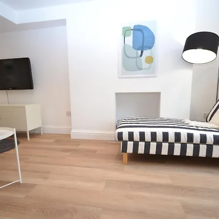 Holiday home Freshly Refurbished, Peaceful Victorian House *