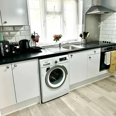 Appartement Garden 1-bed Flat 30min To Downtown & Free Parking Londres