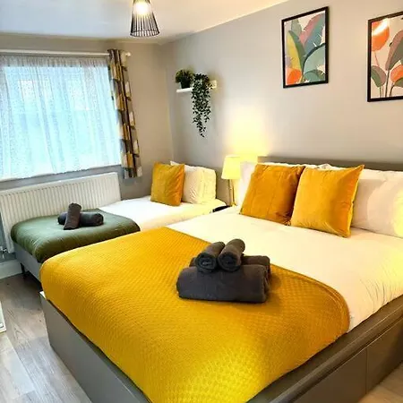 Garden 1-bed Flat 30min To Downtown & Free Parking