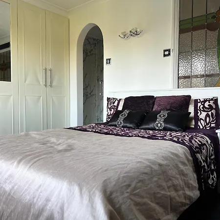 Beautiful Double En-suite *