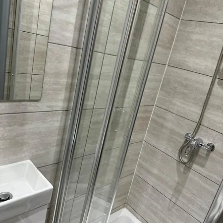 Hillingdon Residency Guest house
