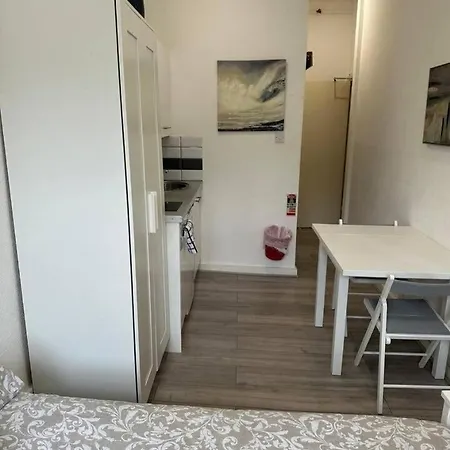 Cosy Flat By Hyde Park- 15 *