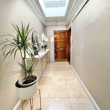 Apartment Luxury 3-bdr Flat Near Selfridges Mayfair