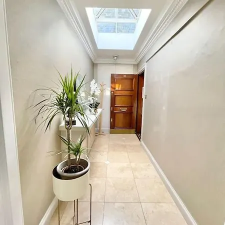 Apartment Luxury 3-bdr Flat Near Selfridges Mayfair