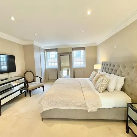Luxury 3-bdr Flat Near Selfridges Mayfair Apartment *
