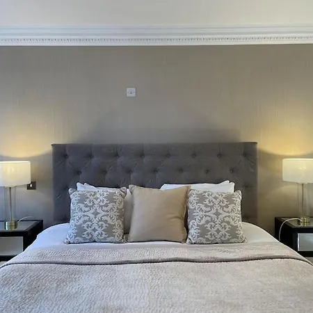 Apartment Luxury 3-bdr Flat Near Selfridges Mayfair *