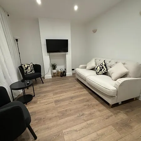 Flat In * London