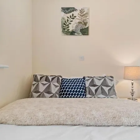 Holiday home Cosy 3 Bedroom Spacious House *