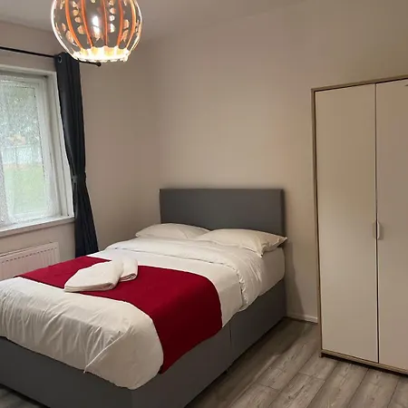 Homestay Starlet Stepney