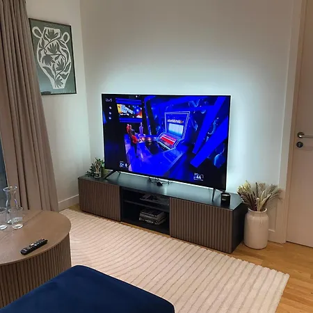 Luxury In Olympic Village *