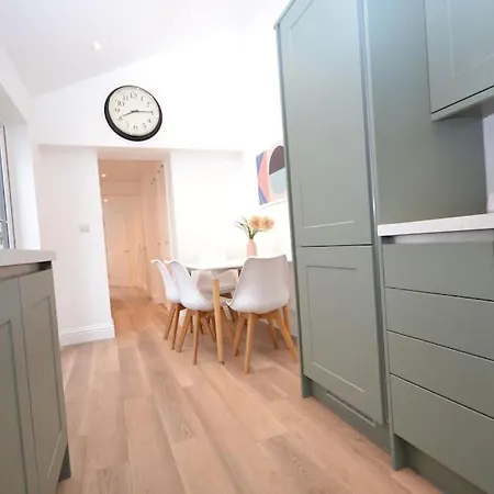 Freshly Refurbished, Peaceful Victorian House Holiday home