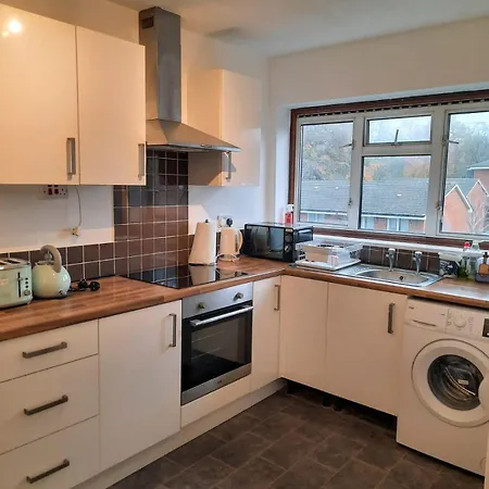 Homely Space In Havering, Essex *