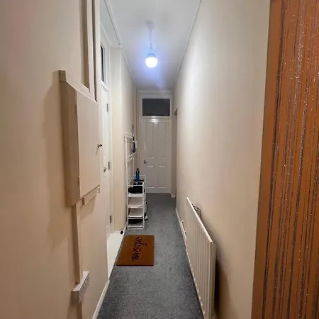 Reynolds House Apartment London