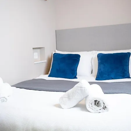 Paragraph Palmers Hotel