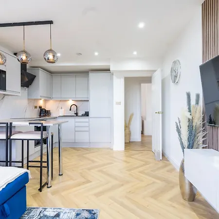 Holiday home Boutique And Stylish 4 Bed In