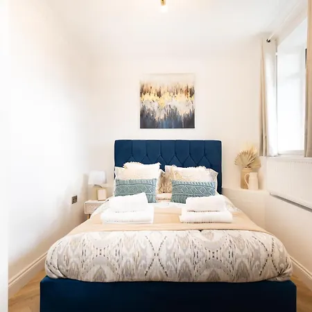 Holiday home Boutique And Stylish 4 Bed In
