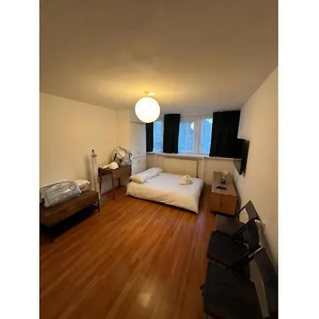 Convenient Near Kings Cross Apartment London