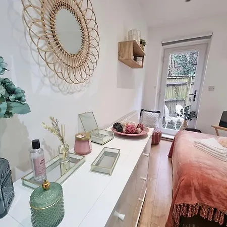 4bed 3bath 8min To Bridge Holiday home *