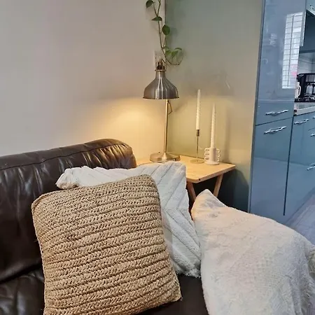 4bed 3bath 8min To Bridge