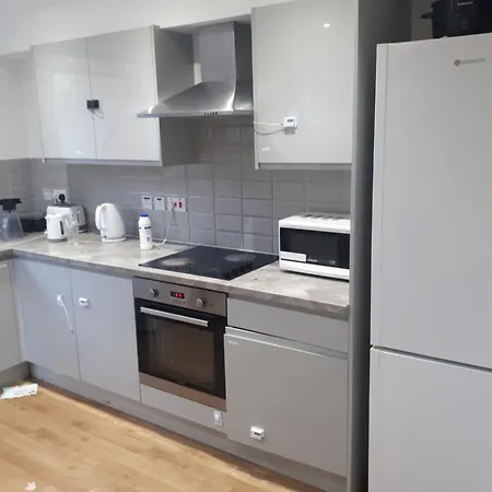 Spurs F1 Special Vip Apartment London