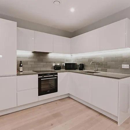 Khayat Homes - The Riverre - Luxury 2 Bed