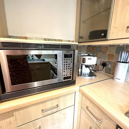 Detached House With Free Parking In Little Venice Near Paddington Hyde Park