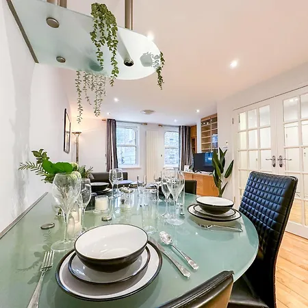 Detached House With Free Parking In Little Venice Near Paddington Hyde Park Apartment London