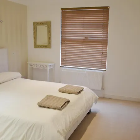 Putney Lane Apartment London